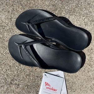 Women’s Archies Flip Flops
